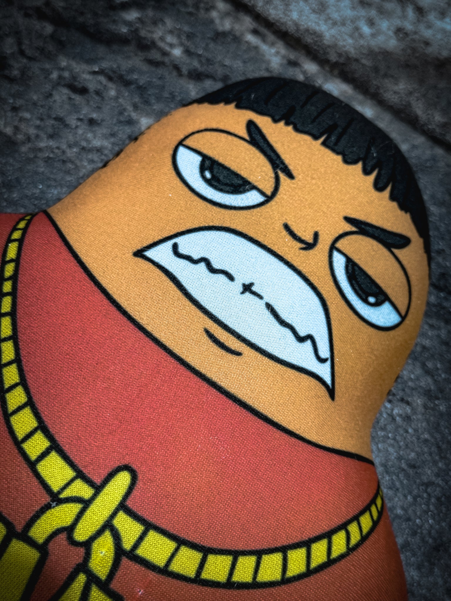 “Jony Peluchony ” diseñado x Biscarrita x Universo Freestyle Shop